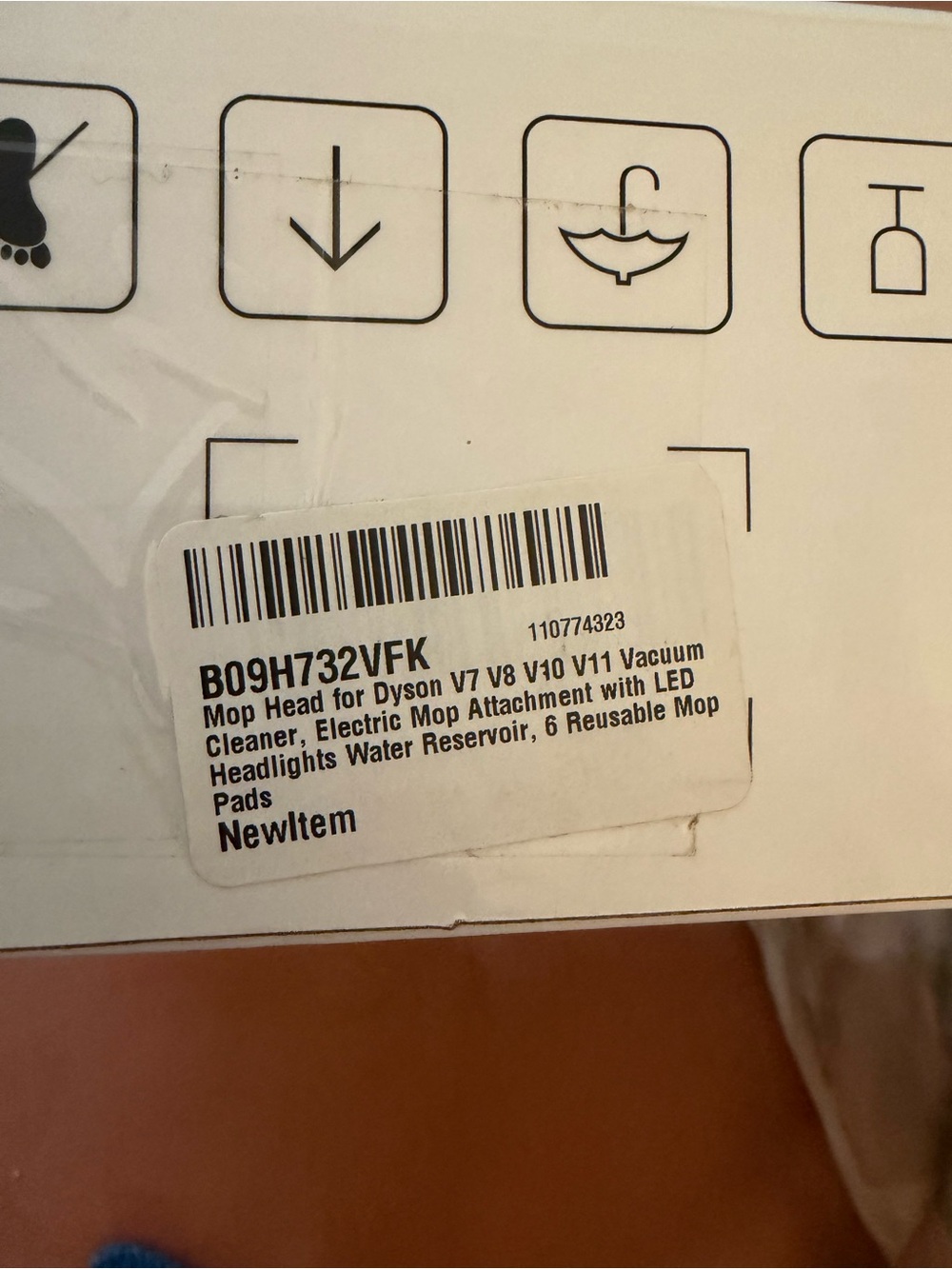 Dyson Silver and Orange Electric Wet/Dry Mop Head Accessory - Picture 5 of 6